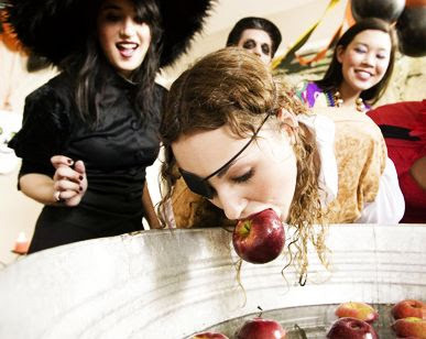 apple bobbing